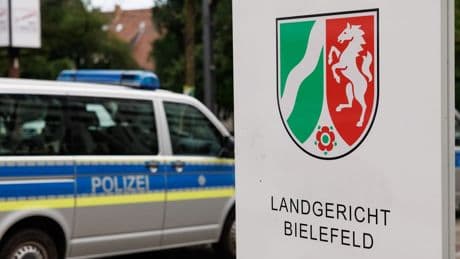 Prozessbeginn in Bielefeld: Senior gesteht Mord an Ehefrau