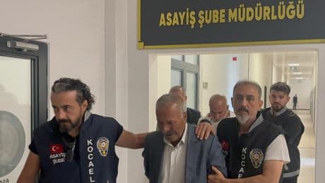 Kocaeli'de tartıştığı 2 yeğenini silahla öldüren bir yeğenini de yaralayan zanlı tutuklandı
