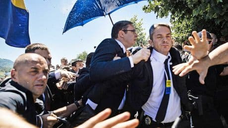 Serbien und Srebrenica: Von der Heldentat zum Verbrechen und zurück