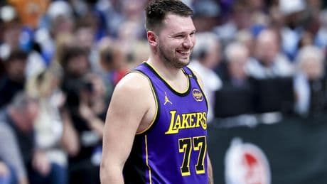 NBA : le patron de Dallas assure n'avoir «aucun regret» après le transfert de Doncic