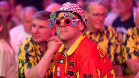 World Cup of Darts: Deutsches Duo im Achtelfinale - Nun gegen England