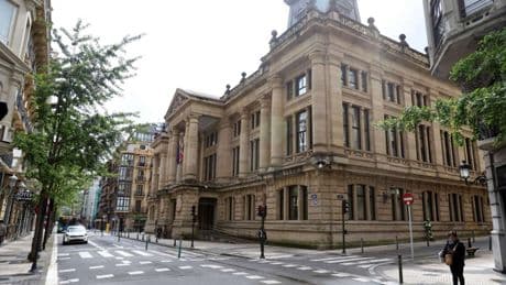 Piden 15 años para un hombre por violar al hijo de su prima en San Sebastián entre los 7 y 9 años