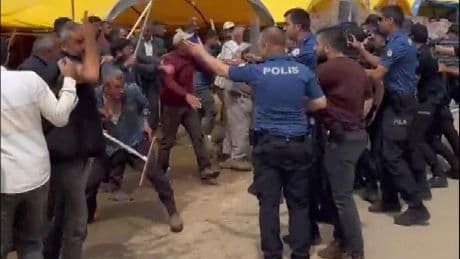Kurban pazarında denetim kavgası: Polis havaya ateş açarak müdahale etti