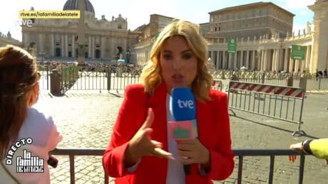 Más de 130 históricos de RTVE firman una carta contra &#039;La familia de la tele&#039;: &quot;Es un perjuicio para la televisión pública&quot;
