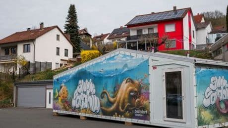 Oberfranken: In Kasendorf schwimmen Schüler bald in diesem Container