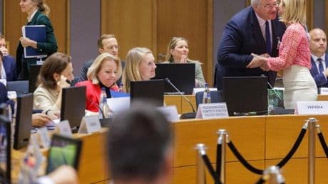 La UE sigue los pasos de Trump al levantar todas las sanciones que pesaban contra Siria