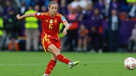 Aitana Bonmatí, MVP de la Eurocopa, rota tras la derrota: "Estoy en shock"