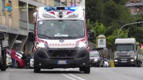 Turista cade dalla finestra di un hotel a Rapallo e muore