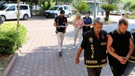 18 yaşından küçük 3 çocuk... İlişki vaadi kâbusla bitti!