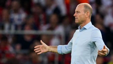 FC Augsburg feuert Trainer Jess Thorup – wegen Sandro Wagner?