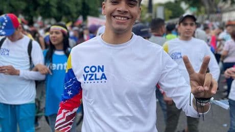 Maduro también encarcela a Simón Bolívar