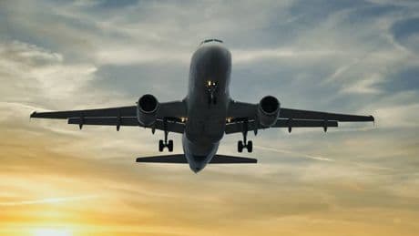 Havada korku dolu anlar! Uçak acil iniş yaptı, bakanlıktan açıklama geldi