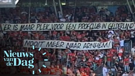 Kritiek op Eredivisie-spandoek: 'Dit is echt kinderachtig!'