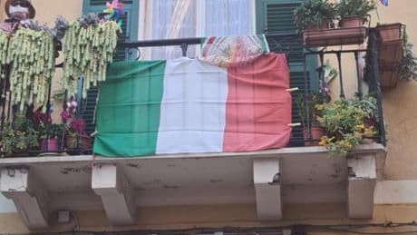 Imperia, addio all’uomo che ogni giorno appendeva una bandiera alla finestra: Augusto Alessi aveva 79 anni