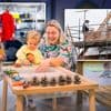 Duurdere vliegtickets en zes procent btw op sloop en heropbouw: dit verandert er voor jou door programmawet