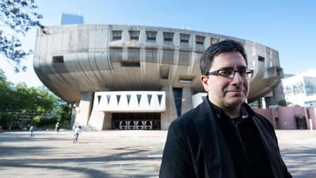 Hèctor Parra prepara una ópera en homenaje a París: "Es mi ciudad adoptiva, me ha dejado evolucionar. No sé si hubiera podido hacer lo mismo en Barcelona"