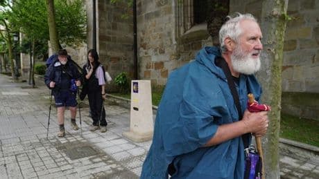 Quedan 678 kilómetros hasta Santiago: ¡lo dice el monolito!