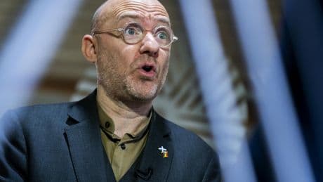 Parliament defends 'inclusive' trans toilet ban after MSPs and staff complain