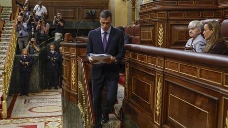El CIS desploma al PSOE siete puntos tras el 'caso Cerdán', baja al PP y dispara a Vox