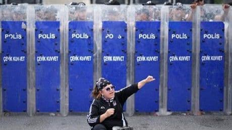 Gürsel Tekin, CHP İstanbul l binasında