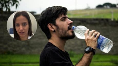Ana María Alcaraz, enfermera: ''Beber agua demasiado fría puede afectar a tu digestión y puede hacer que tu cuerpo trabaje más de la cuenta para recuperar su temperatura''