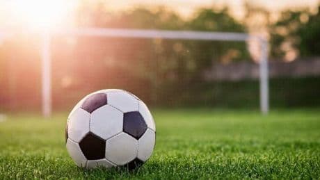 Futbol ekranlarında bugün: Avrupa’da kupa rüzgârı...