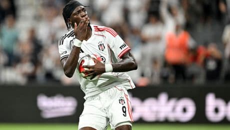 Abraham'dan ilk resmi maçında siftah
