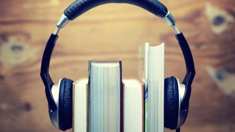 «Une véritable question philosophique»: pour leurs livres audio, des écrivains se voient proposer de cloner leur voix par IA