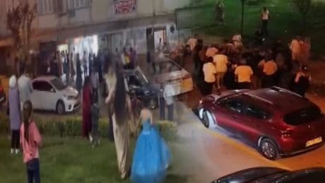 Düğün çıkışı ortalık karıştı: Feci kavga kamerada