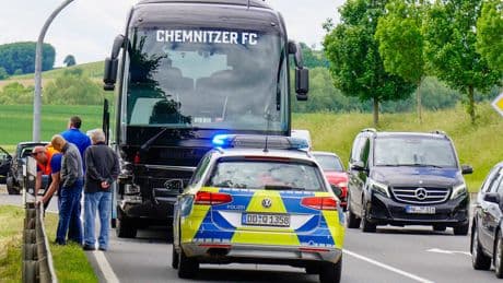Unfall auf dem Weg zum Pokal-Finale - CFC-Teambus crasht vor Spiel gegen RB Leipzig