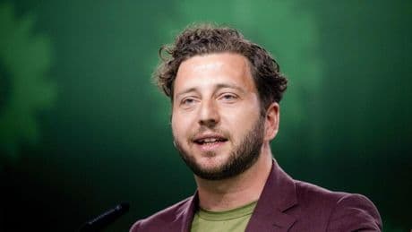 Parteien: „Alle demokratischen Parteien müssen gehörig mit sich ins Gericht gehen“