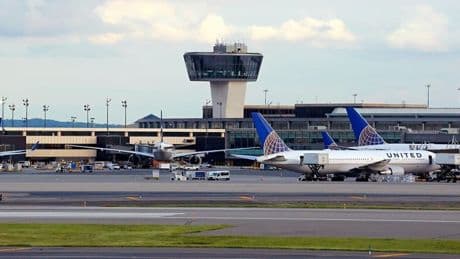 Etats-Unis: nouvelle brève panne de communications aériennes affectant l'aéroport de Newark