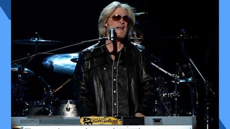 How much are tickets to see Daryl Hall on tour in 2025?