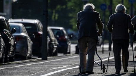 Gewerkschafter und Arbeitgeber kritisieren Regierungspläne zur Aktivrente