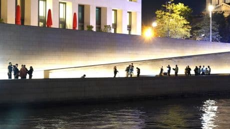 Berlin: Messerangriff am Humboldt Forum – 20-jähriger Afghane stirbt
