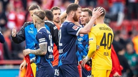 Festnahmen und Verletzte beim Heidenheim-Spiel in Berlin