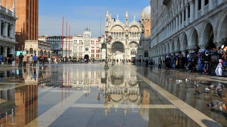 La boda de Jeff Bezos genera una ola de protestas en Venecia