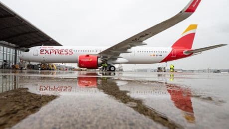 Iberia Express amplía su oferta en Canarias para aprovechar la renuncia de Ryanair