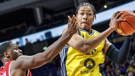 Ronald Kaiser als Drohkulisse – Alba Berlin quält sich in die Play-offs