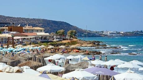 Crete earthquake: Tourists on Greece island warned to 'move away from the coast'