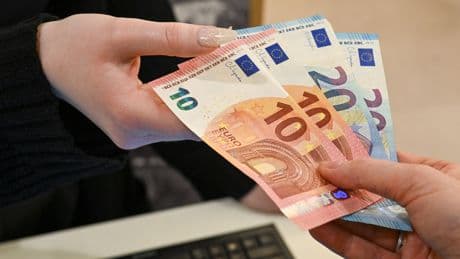 Gehalt und Rente gleichzeitig: So nutzen Sie das Doppelverdiener-Modell