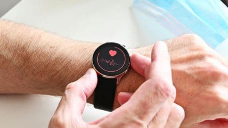 6 Signs Of A Hole In Your Heart Adults Might Dismiss