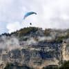 Deux quinquagénaires meurent dans un accident de parapente en Isère