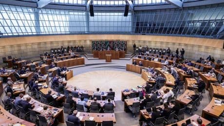 Höhere Bezüge: Das verdienen Abgeordnete in NRW ab Juli 2025