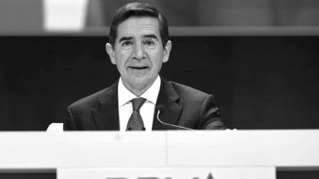 El Gobierno inventa la OPA asamblearia