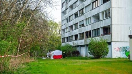 Kriminalität: 15-Jähriger vom Balkon in den Tod gestürzt - Festnahmen