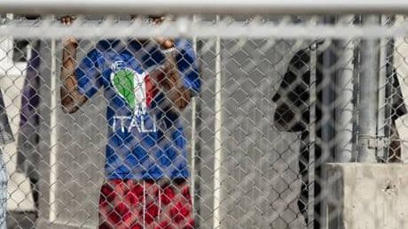 "Non informato dei suoi diritti". E i giudici annullano l'ordine di trattenimento del migrante nel Cpr