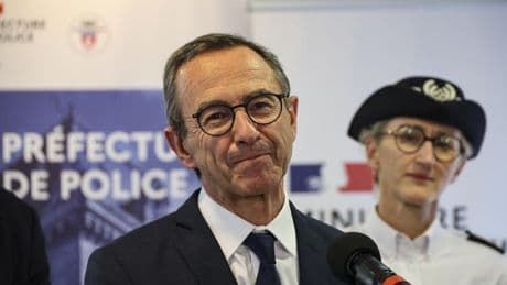 Des cours de français dématérialisés pour les étrangers, la nouvelle combine de Retailleau pour ne pas régulariser