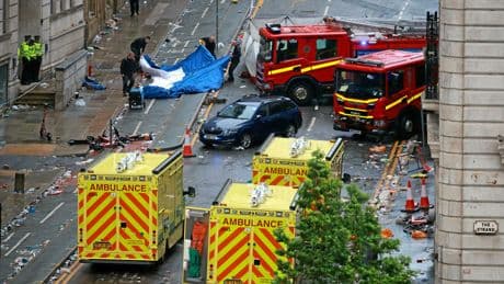 Liverpool : une voiture fonce sur la foule et fait des dizaines de blessés, la piste terroriste écartée