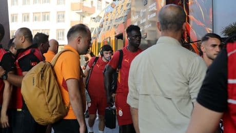 Galatasaray'a Antep'te coşkulu karşılama